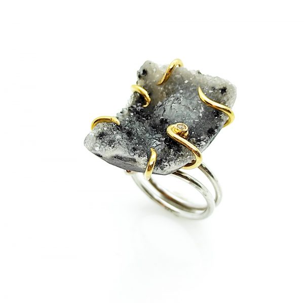Ring With Black quartz