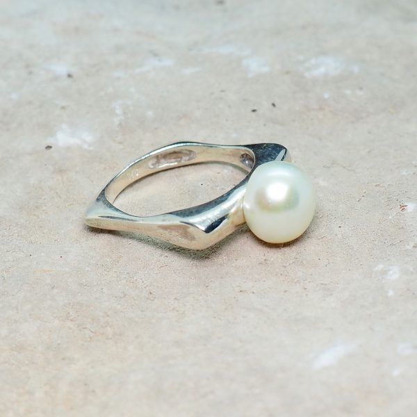 Handmade Pearl Ring in Silver 925