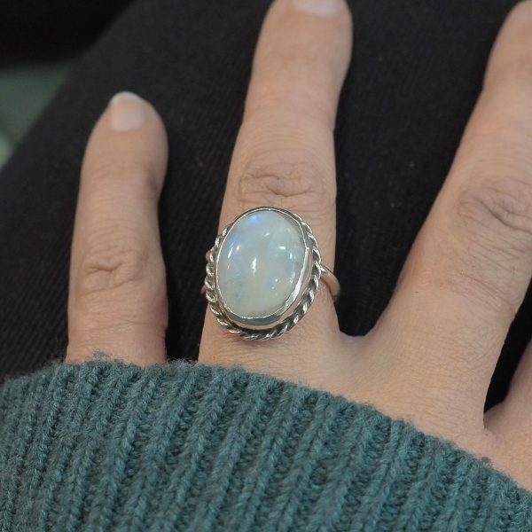 Moonstone Ring in Silver 925