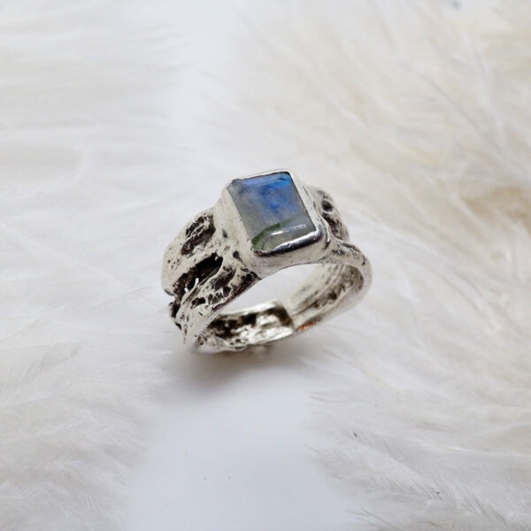 Moonstone Ring in Silver 925